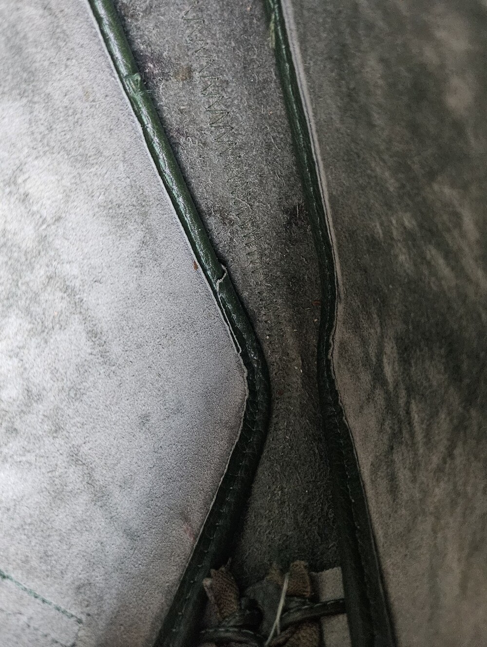 Dooney & Bourke Dark Green Pebbled All Weather Leatger Kilty Bag Purse - Picture 9 of 14